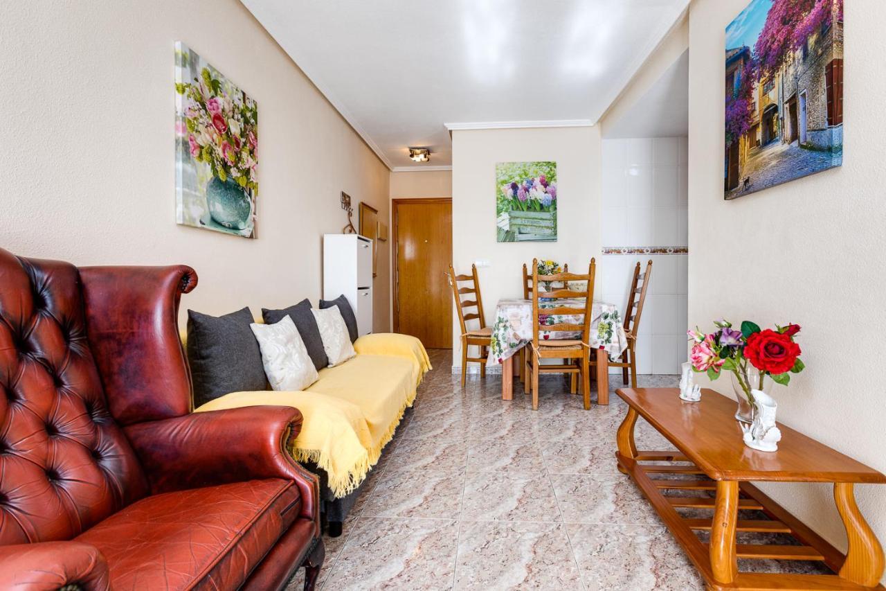 Apartament Caballero De Rodas Torrevieja Exterior foto