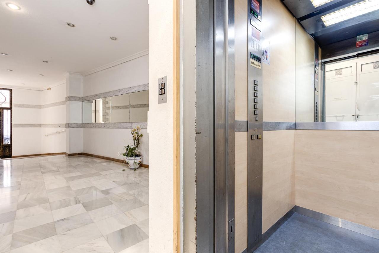Apartament Caballero De Rodas Torrevieja Exterior foto