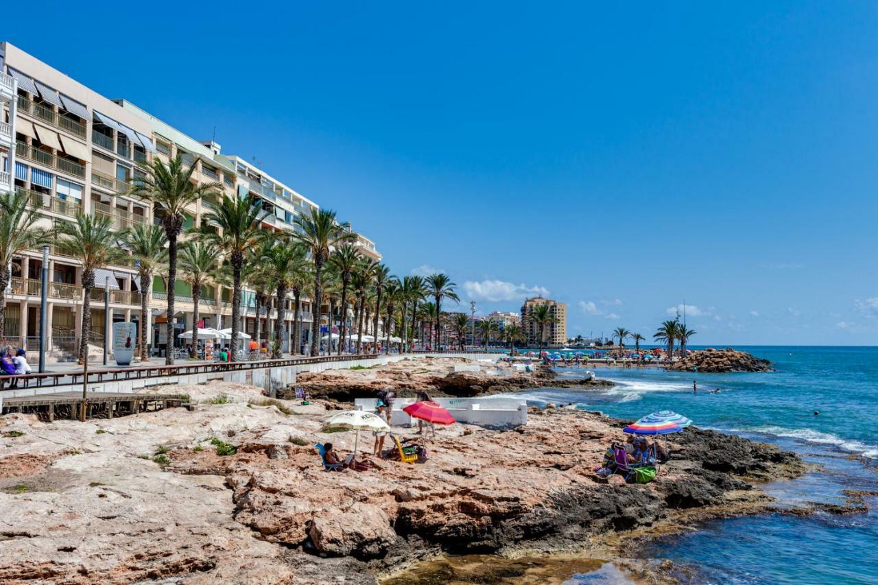 Apartament Caballero De Rodas Torrevieja Exterior foto
