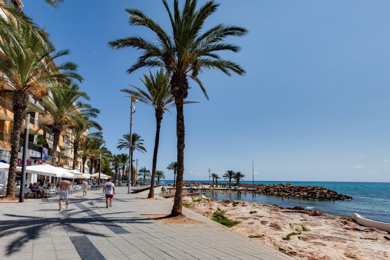 Apartament Caballero De Rodas Torrevieja Exterior foto