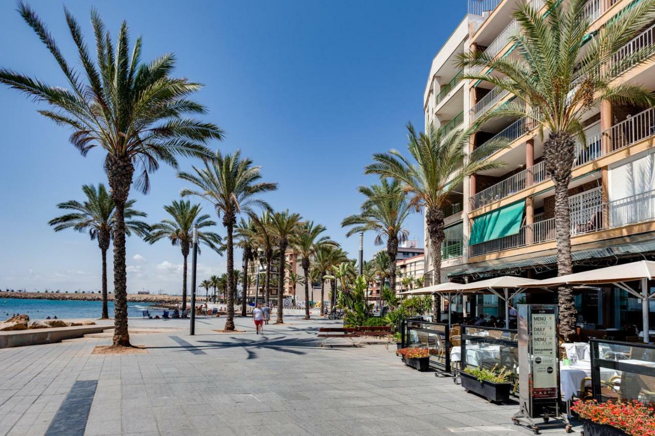 Apartament Caballero De Rodas Torrevieja Exterior foto